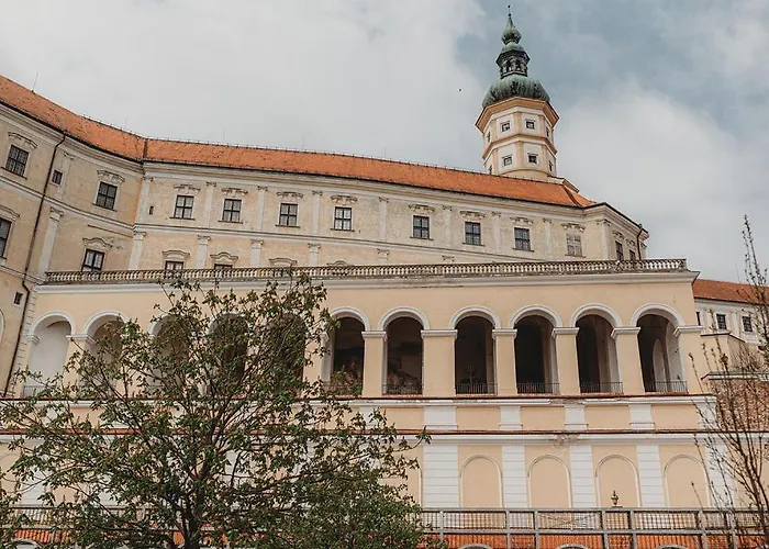 Vinný Sklep Rozárka * Drnholec